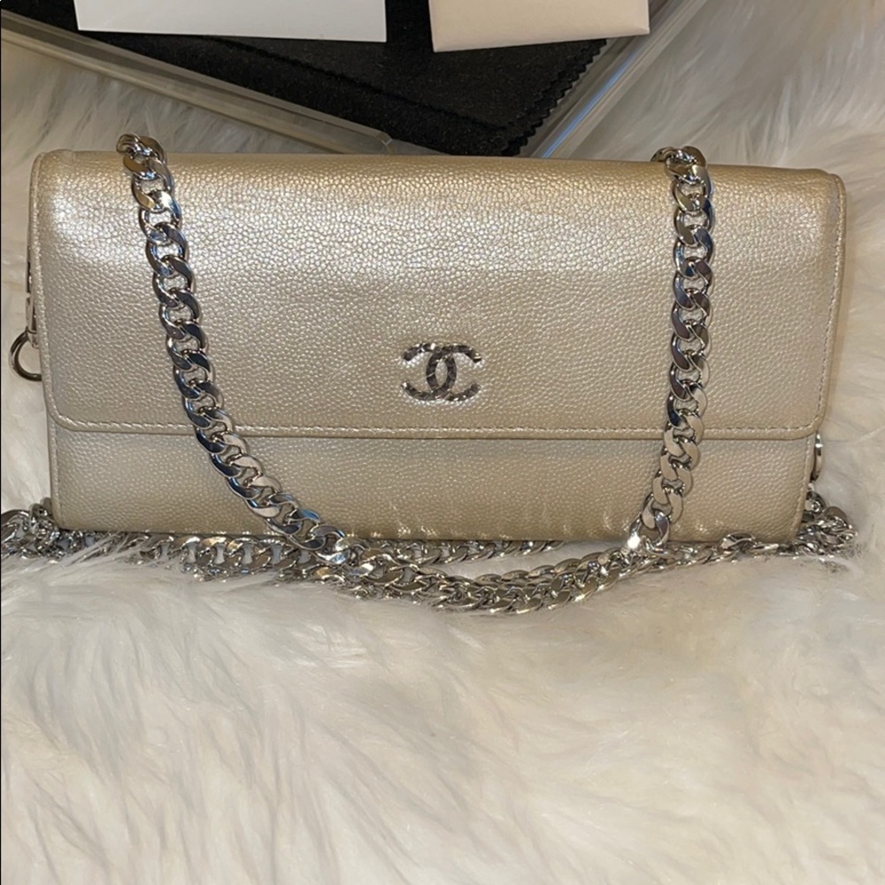 💯 Authentic CHANEL WOC